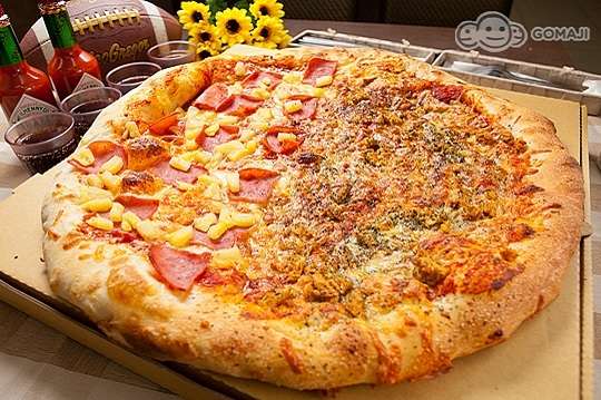 即可享有原价400元【怪兽纽约式pizza-slice n'dice〈20吋双拼披萨