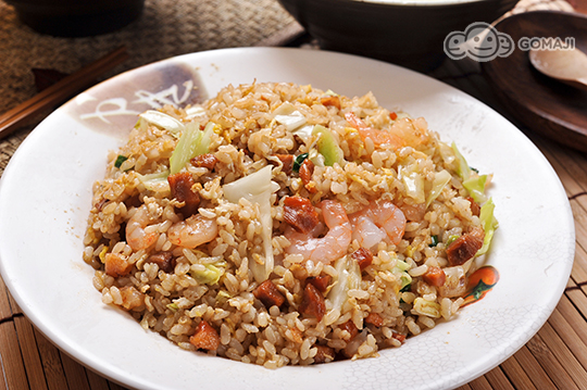 炒饭类 xo酱炒饭 一端上桌,阵阵香气扑鼻而来,入口就能尝到咸香而