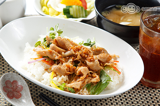 蒜香松阪肉盖饭