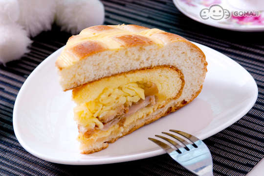 即可享有最高价值320元【恋香颂黄金屋】黄金巨蛋波士顿面包10吋一颗