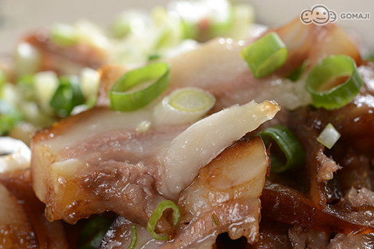 卤到q嫩入味的猪头皮,看那恰到好处的肥瘦比,咸香过瘾又拥有丰富的