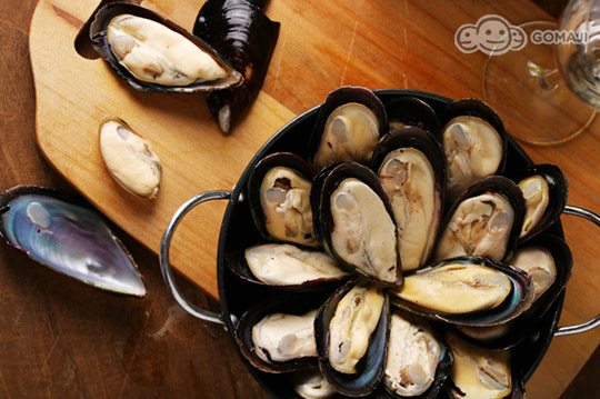 即可享有【贺鲜生】严选澳洲新鲜半熟孔雀贝〈1盒/3盒/6盒/12盒〉