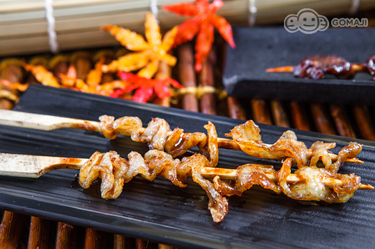 烤得刚刚好的鸡胸软骨与鸡肋排,给喜欢啃骨头的你!脆