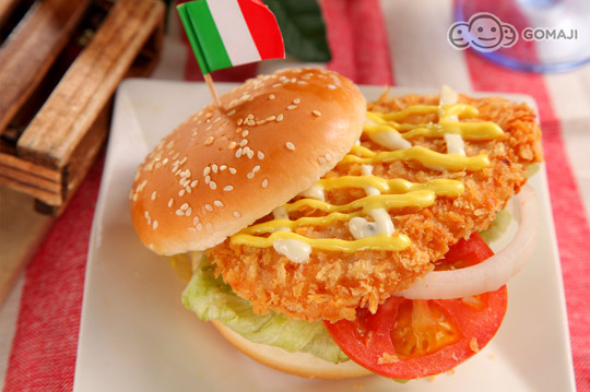 汉堡:鸡肉堡/起司猪排堡/卡啦鸡腿堡/明太子鲜虾堡 四选二   鸡