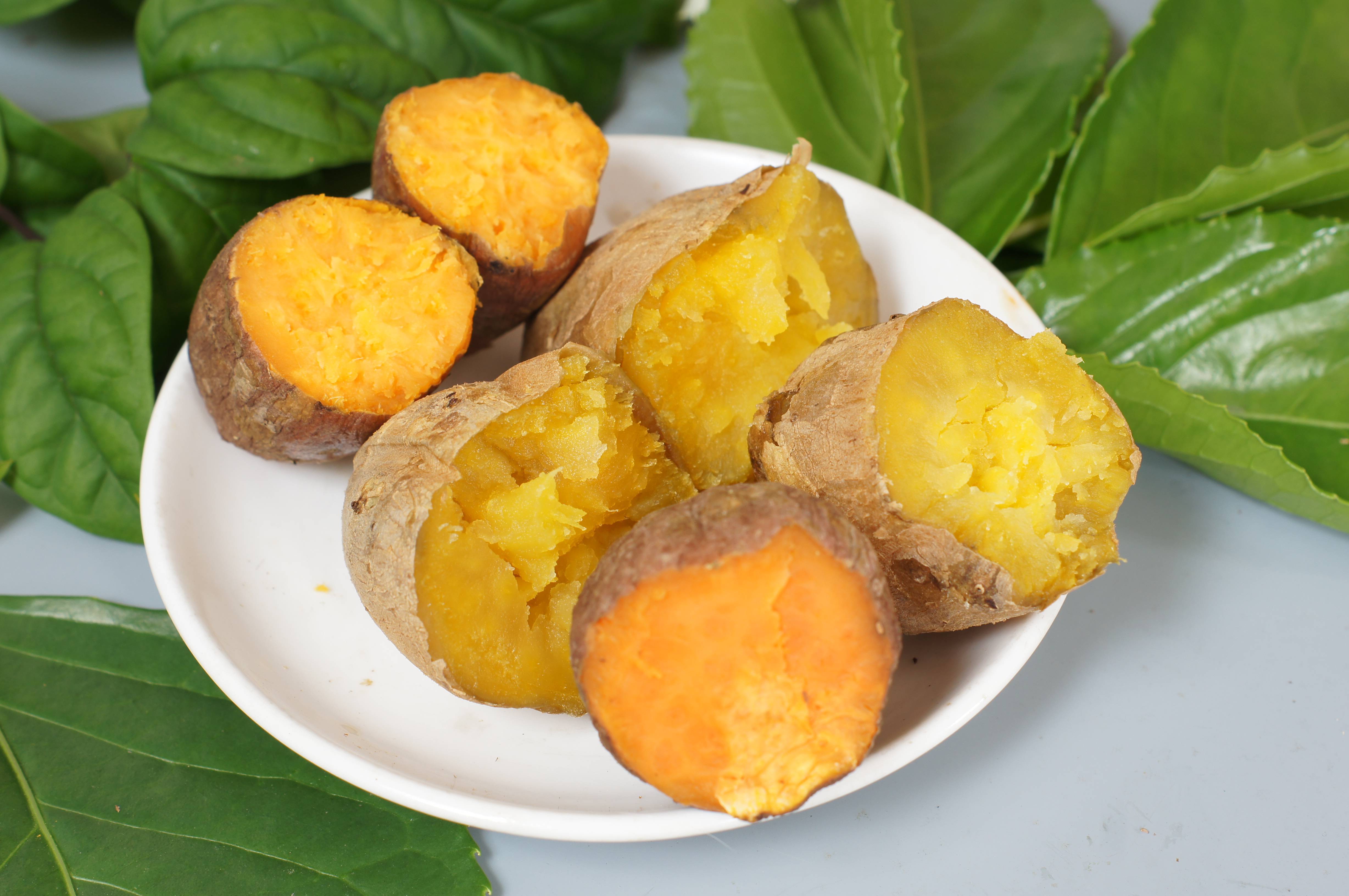 每包只要79元起,即可享有冰烤冷冻小地瓜〈1包/10