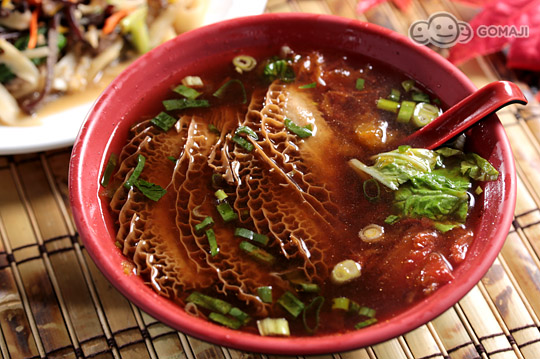 即可享有【姜府刀削面】超满足双人面食飨宴〈含番茄牛肚面/番茄牛肉