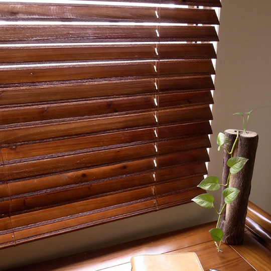 及时尚的精致窗帘,罗马帘,木竹帘,垂直帘,窗纱,横轨,窗帘布,木织帘